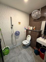 Macpherson Road (D13), Retail #580239711